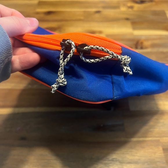 Lunch box - Picture 3 of 5